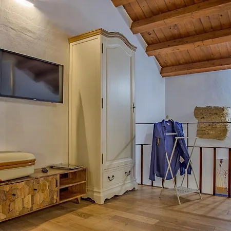 Le Maestranze Deluxe 3* Шакка