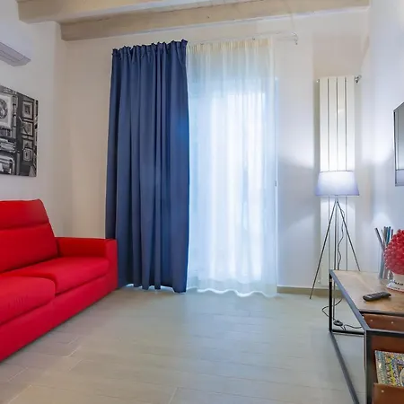Le Maestranze Deluxe Hotel 3*