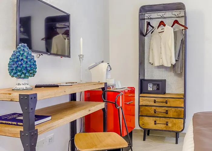 Le Maestranze Deluxe Hotel 3*